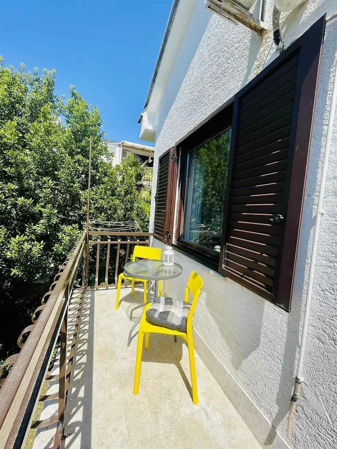 Vila Beleca Krk - Apartments Rest & Sea Krk Town