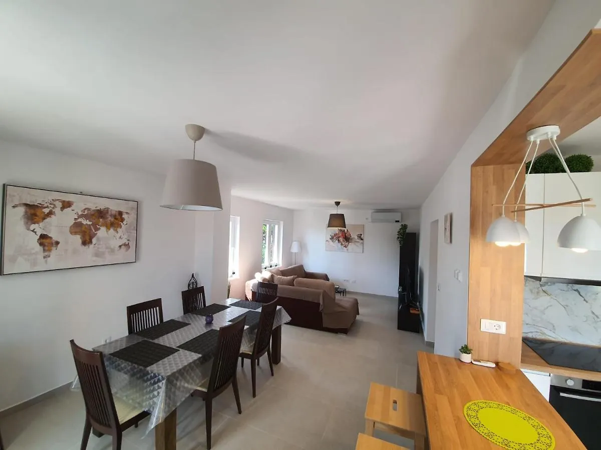 Vila Beleca Krk - Apartments Rest & Sea Krk Town