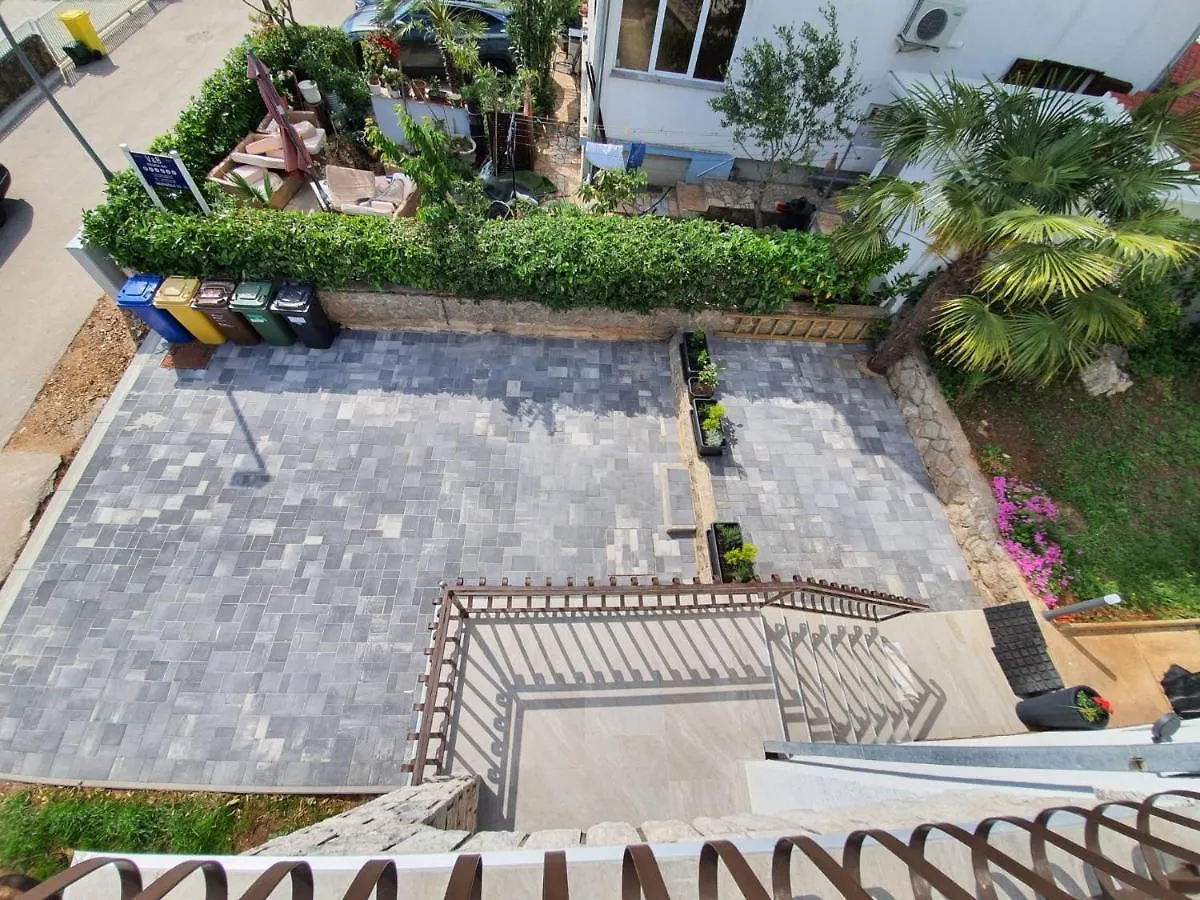 Vila Beleca Krk - Apartments Rest & Sea Krk Town