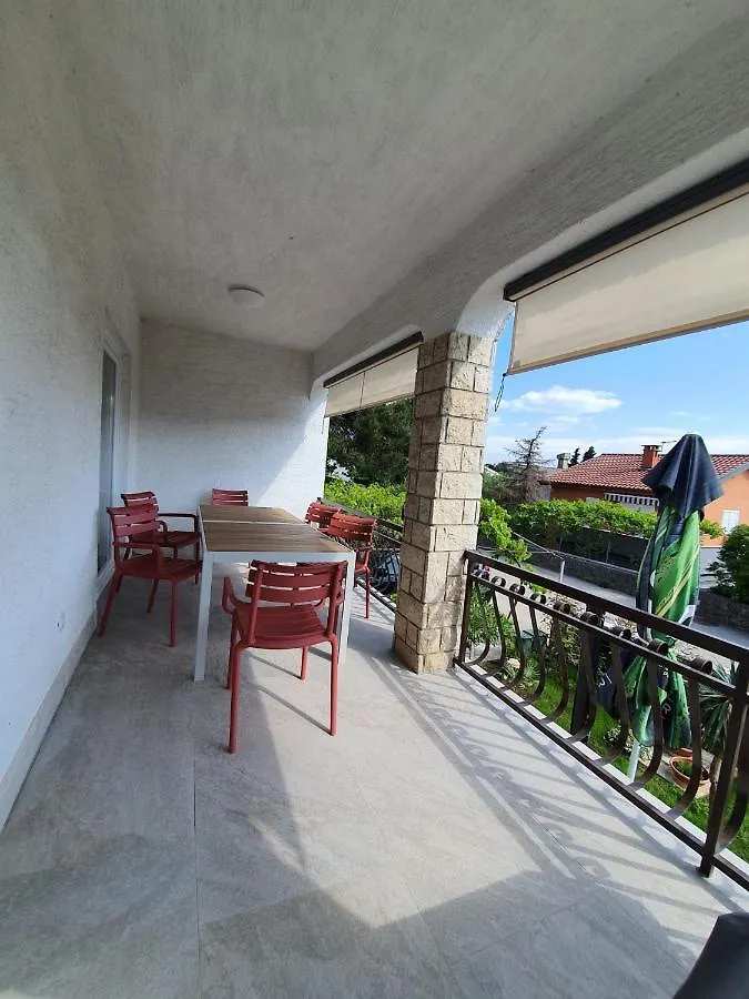 Vila Beleca Krk - Apartments Rest & Sea Krk Town