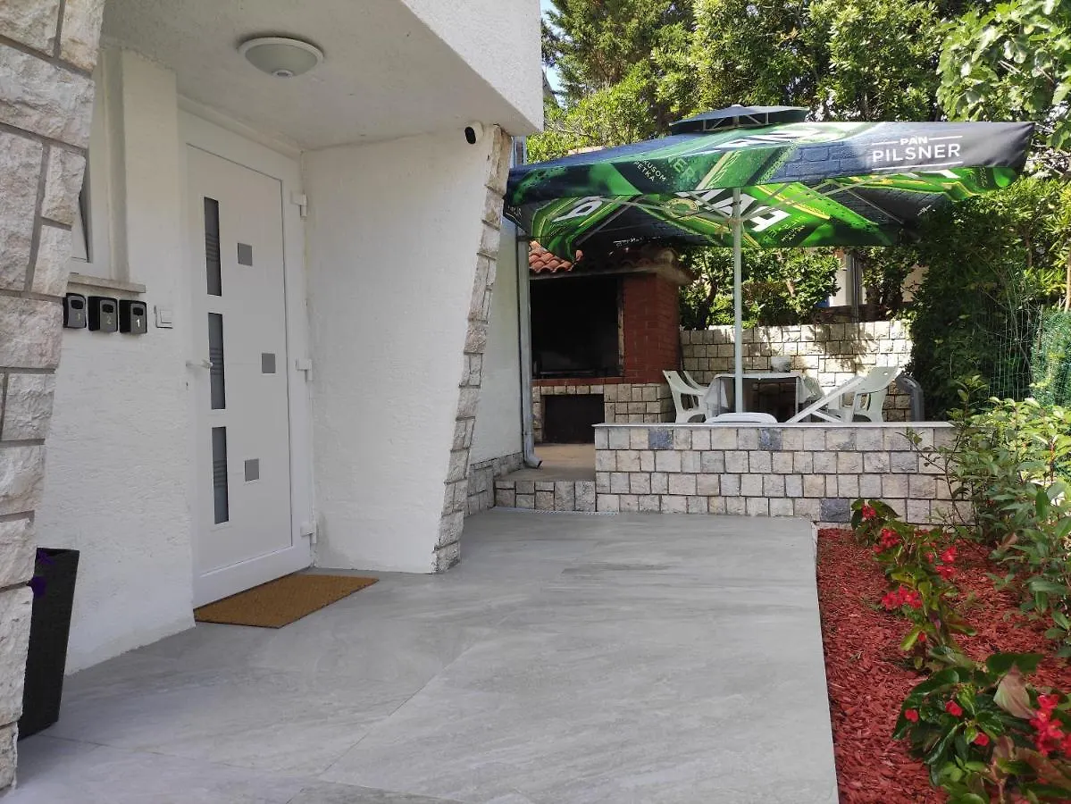 Vila Beleca Krk - Apartments Rest & Sea Krk Town